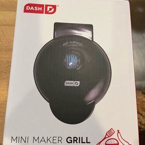 Dash Mini Maker Grill new in box